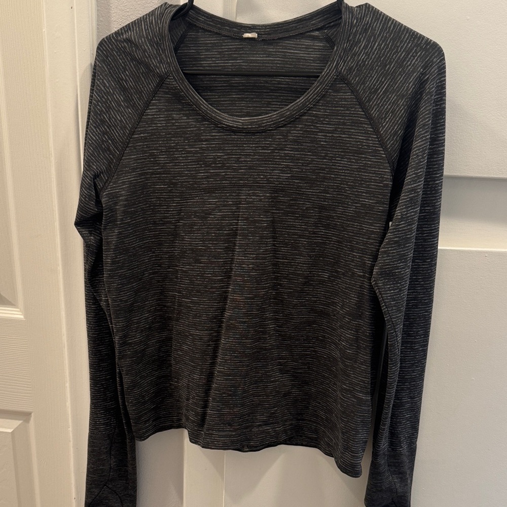 Lululemon Women's Tech Long Sleeve Shirt